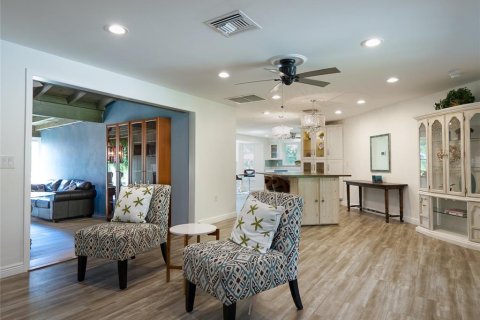 Villa ou maison à louer à Sarasota, Floride: 3 chambres, 164.9 m2 № 2166466 - photo 6