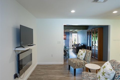 Villa ou maison à louer à Sarasota, Floride: 3 chambres, 164.9 m2 № 2166466 - photo 5