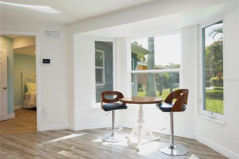 Villa ou maison à louer à Sarasota, Floride: 3 chambres, 164.9 m2 № 2166466 - photo 16
