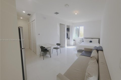 Immobilier commercial à louer à Doral, Floride: 46.45 m2 № 1921163 - photo 4