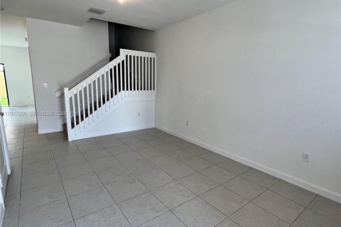 Townhouse in Homestead, Florida 3 bedrooms, 157.47 sq.m. № 2168616 - photo 8