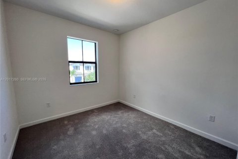 Townhouse in Homestead, Florida 3 bedrooms, 157.47 sq.m. № 2168616 - photo 12