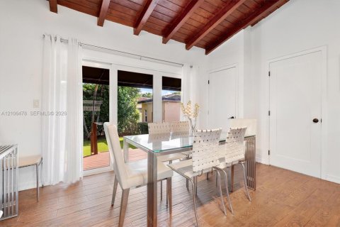 Immobilier commercial à vendre à Coral Gables, Floride: 247.03 m2 № 2433015 - photo 25
