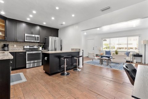 Immobilier commercial à vendre à Coral Gables, Floride: 247.03 m2 № 2433015 - photo 21