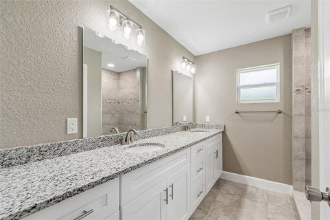 House in Lakeland, Florida 3 bedrooms, 128.58 sq.m. № 2204697 - photo 17