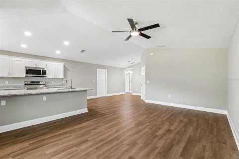 House in Lakeland, Florida 3 bedrooms, 128.58 sq.m. № 2204697 - photo 8