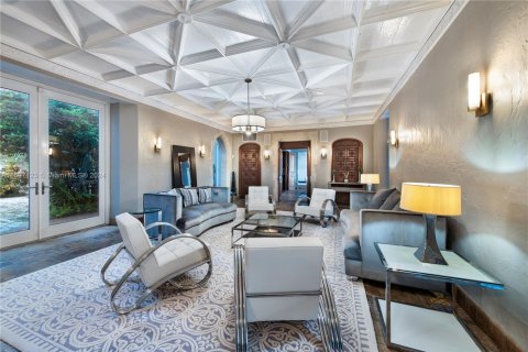 Casa en alquiler en Miami Beach, Florida, 12 dormitorios, 637.5 m2 № 1959611 - foto 3
