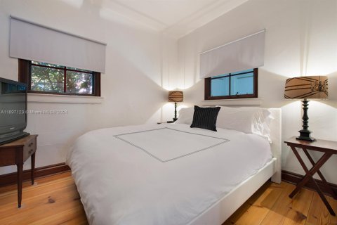 Casa en alquiler en Miami Beach, Florida, 12 dormitorios, 637.5 m2 № 1959611 - foto 29
