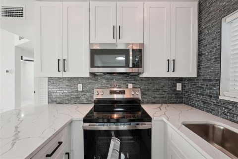 Casa en venta en Sarasota, Florida, 3 dormitorios, 98.29 m2 № 1563607 - foto 8