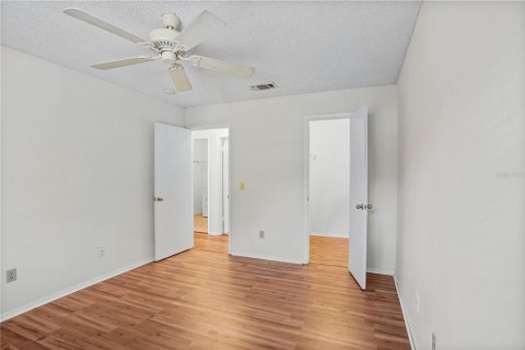 Condo in Orlando, Florida, 1 bedroom № 2231918 - photo 21