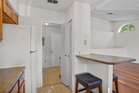 Condo in Orlando, Florida, 1 bedroom № 2231918 - photo 18