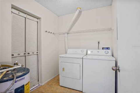 Condo in Orlando, Florida, 1 bedroom № 2231918 - photo 24