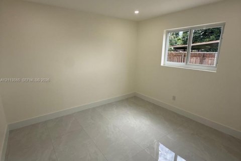 Купить виллу или дом в Майами, Флорида 3 спальни, 159.98м2, № 2434059 - фото 7