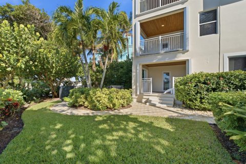 Villa ou maison à louer à Hutchinson Island South, Floride: 4 chambres, 387.68 m2 № 2439294 - photo 27