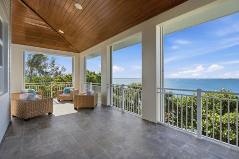 Villa ou maison à louer à Hutchinson Island South, Floride: 4 chambres, 387.68 m2 № 2439294 - photo 12