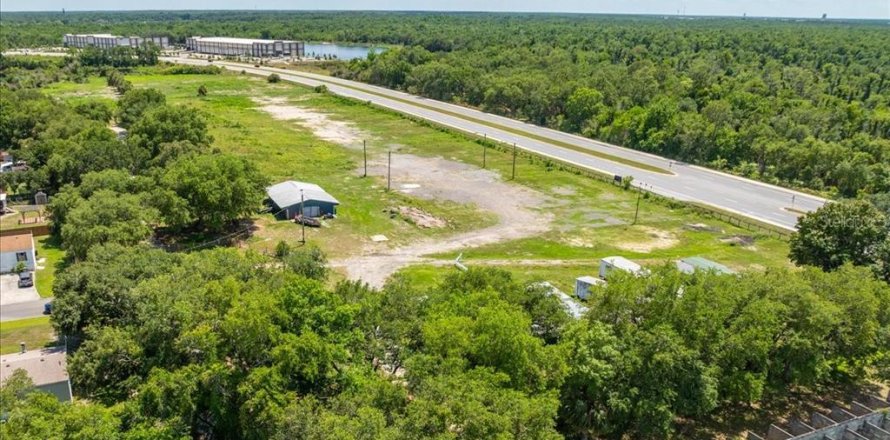 Land in Kissimmee, Florida № 2102265