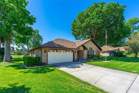 Villa ou maison à vendre à South Daytona, Floride: 3 chambres, 171.13 m2 № 1670020 - photo 4