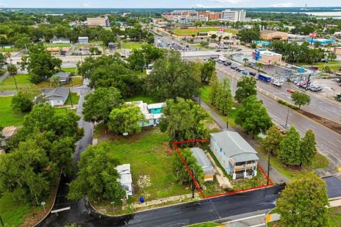 Commercial property in Lakeland, Florida 7 bedrooms, 250.46 sq.m. № 2204741 - photo 2