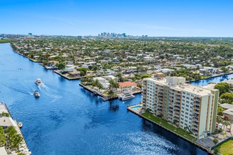 Condominio en venta en Fort Lauderdale, Florida, 3 habitaciones, 40.88 m2 № 2153855 - foto 29