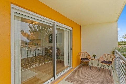 Condominio en venta en Fort Lauderdale, Florida, 3 habitaciones, 40.88 m2 № 2153855 - foto 7