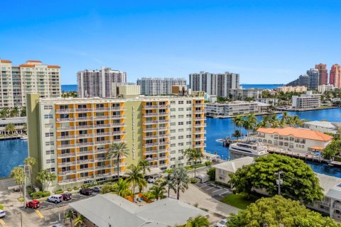 Condominio en venta en Fort Lauderdale, Florida, 3 habitaciones, 40.88 m2 № 2153855 - foto 30