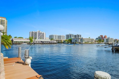 Condominio en venta en Fort Lauderdale, Florida, 3 habitaciones, 40.88 m2 № 2153855 - foto 28
