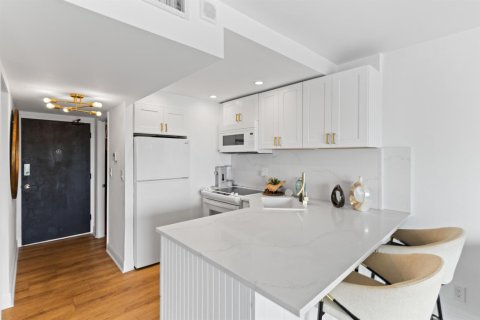 Condominio en venta en Fort Lauderdale, Florida, 3 habitaciones, 40.88 m2 № 2153855 - foto 12