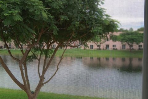 Copropriété à louer à Homestead, Floride: 2 chambres, 75.72 m2 № 1957288 - photo 8