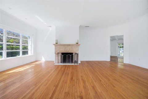 Villa ou maison à vendre à Miami, Floride: 4 chambres, 328.78 m2 № 2066567 - photo 6