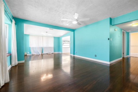 Casa en venta en Tampa, Florida, 3 dormitorios, 143.07 m2 № 1635114 - foto 14