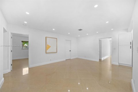 Casa en venta en Hollywood, Florida, 6 dormitorios, 370.68 m2 № 1964883 - foto 12