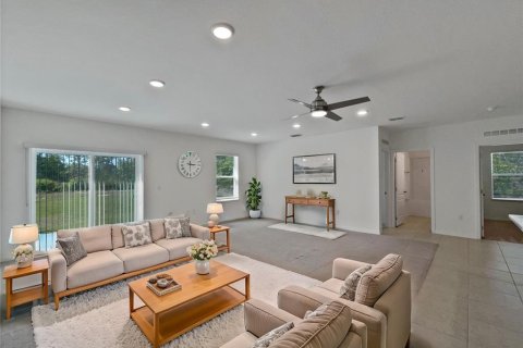 House in Indian lake estates, Florida 4 bedrooms, 182.83 sq.m. № 1597932 - photo 2