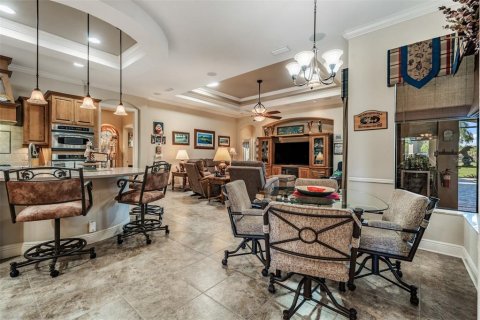 Casa en venta en Dade City, Florida, 4 dormitorios, 282.61 m2 № 2103195 - foto 8