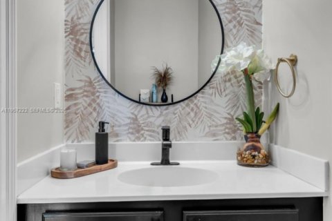 Купить таунхаус в Уэст-Палм-Бич, Флорида 3 спальни, 123.19м2, № 2011236 - фото 13