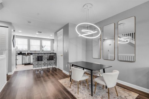 Купить таунхаус в Уэст-Палм-Бич, Флорида 3 спальни, 123.19м2, № 2011236 - фото 8