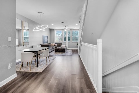 Купить таунхаус в Уэст-Палм-Бич, Флорида 3 спальни, 123.19м2, № 2011236 - фото 5