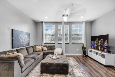 Купить таунхаус в Уэст-Палм-Бич, Флорида 3 спальни, 123.19м2, № 2011236 - фото 6