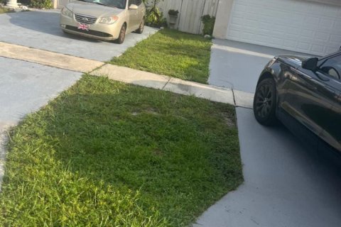 House in Lake Worth, Florida 7 rooms, 139.54 sq.m. № 2276341 - photo 9