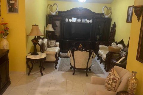 House in Lake Worth, Florida 7 rooms, 139.54 sq.m. № 2276341 - photo 15