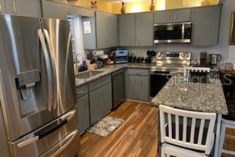 Villa ou maison à vendre à Ocala, Floride: 2 chambres, 162.39 m2 № 1886163 - photo 13