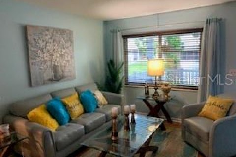 House in Ocala, Florida 2 bedrooms, 162.39 sq.m. № 1886163 - photo 4