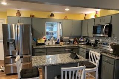 House in Ocala, Florida 2 bedrooms, 162.39 sq.m. № 1886163 - photo 14
