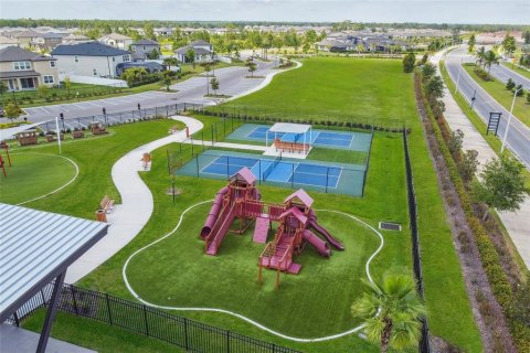 Casa en venta en Wesley Chapel, Florida, 3 dormitorios, 242.94 m2 № 1916655 - foto 5