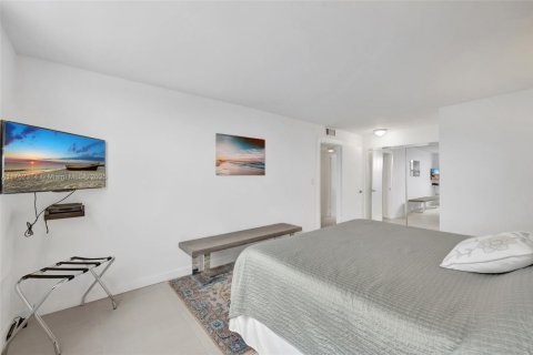 Condominio en venta en Fort Lauderdale, Florida, 2 dormitorios, 106.28 m2 № 1707196 - foto 21