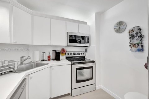 Condominio en venta en Fort Lauderdale, Florida, 2 dormitorios, 106.28 m2 № 1707196 - foto 14