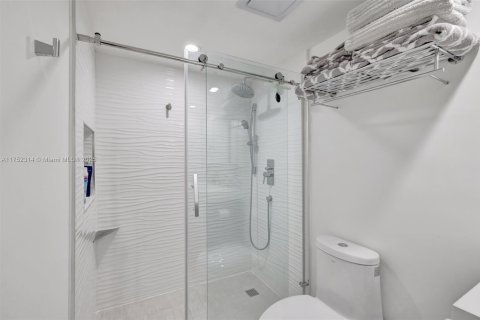 Condominio en venta en Fort Lauderdale, Florida, 2 dormitorios, 106.28 m2 № 1707196 - foto 24
