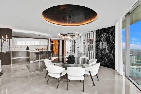 Condo in Sunny Isles Beach, Florida, 4 bedrooms  № 2089124 - photo 6