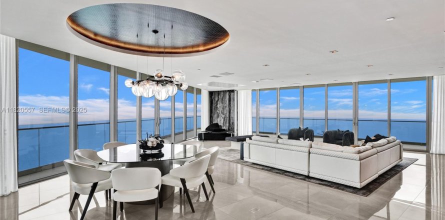 Condo in Sunny Isles Beach, Florida, 4 bedrooms  № 2089124