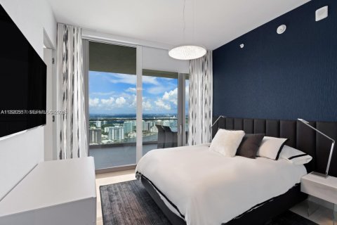 Condo in Sunny Isles Beach, Florida, 4 bedrooms  № 2089124 - photo 12