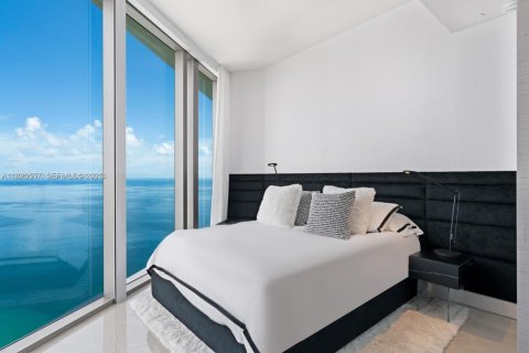 Condo in Sunny Isles Beach, Florida, 4 bedrooms  № 2089124 - photo 13